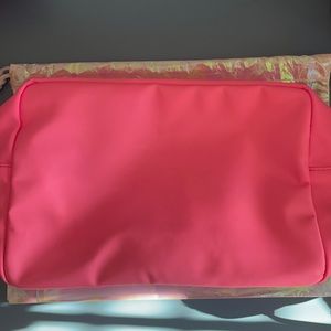 SCL large pouch in bubblegum|| lightly used!|| marks as shown